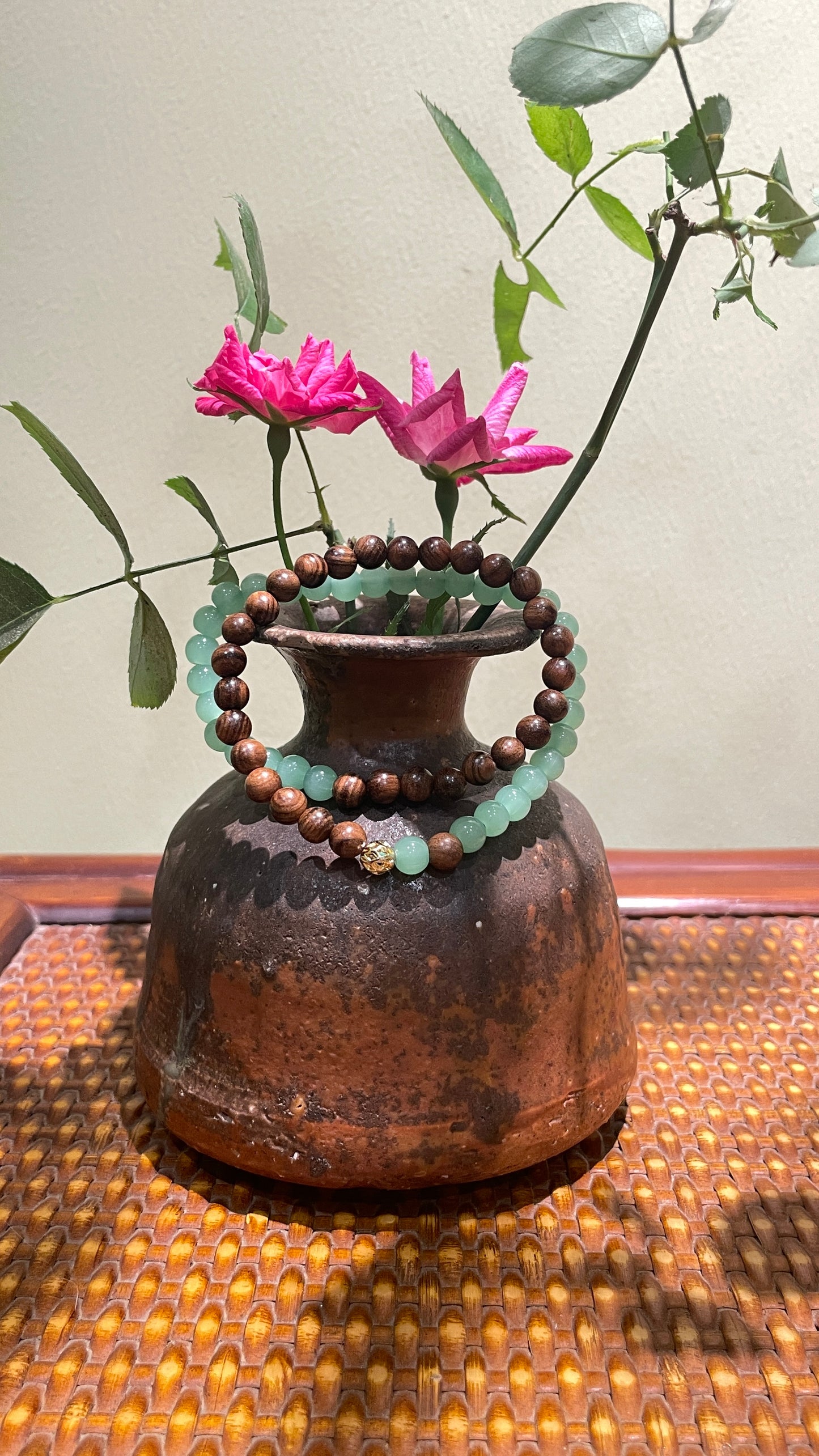 Zen Shutter · Red Sandal & Aventurine Wrap